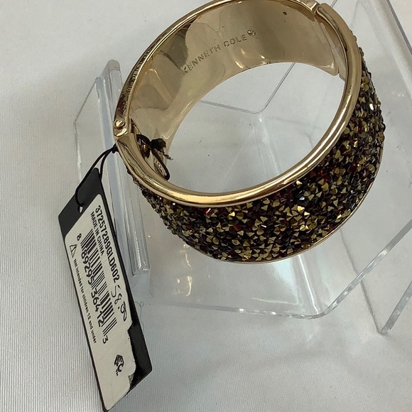 NWT- Kenneth Cole - Bangle Bracelet - Picture 3 of 4